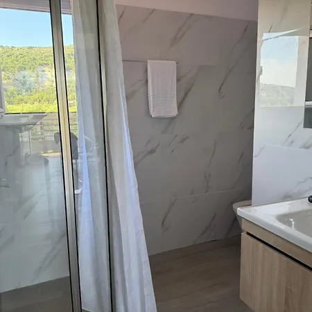 Sofias Village View A Apartman Paradíszi